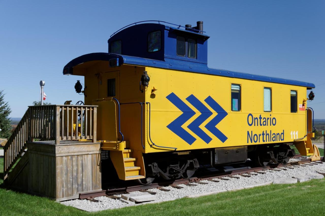 Clearview Station & Caboose B&B Creemore Dış mekan fotoğraf