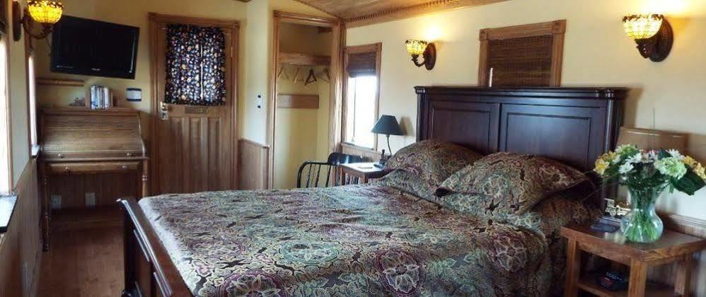 Clearview Station & Caboose B&B Creemore Dış mekan fotoğraf